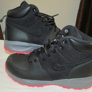 Youth Nike Manoa Sneaker Boot